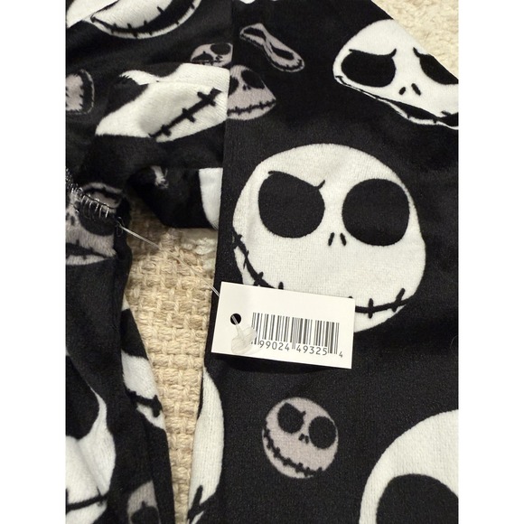 Nightmare Before Christmas Women's 2 Piece Pajama Set SZ 4-6 NWT Pants - Picture 2 of 9